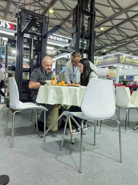 ANHUI YOUNGLIFT INTELLIGENT  EQUIPMENT CO.,LTD. 공장 생산 라인